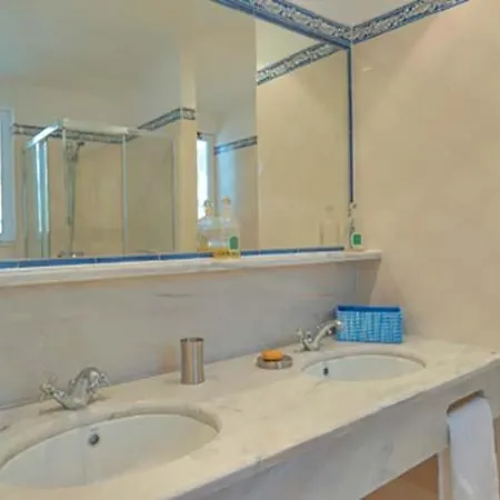 Vale Do Garrao Sleeps 8 With Pool Air Con And Wifi Vila
