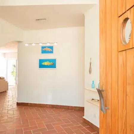 Vale Do Garrao Sleeps 8 With Pool Air Con And Wifi Quinta do Lago
