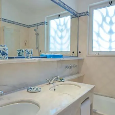 Vale Do Garrao Sleeps 8 With Pool Air Con And Wifi